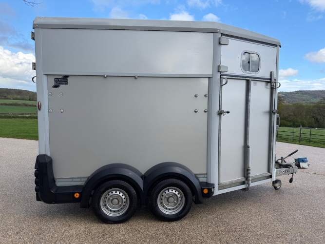 Ifor Williams HB511