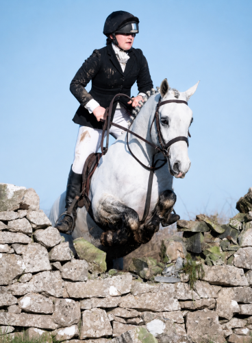 Quality Ladies Small Hunter