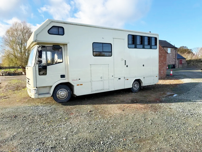 7.5 Tonne Horsebox
