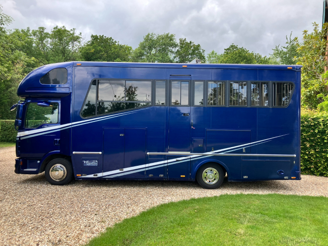 Stunning MAN 7.5 Tonne automatic horsebox