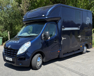 3.5 tone horsebox
