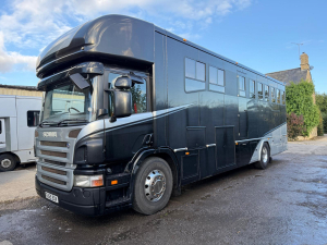 2005 Scania 18T HGV Horsebox