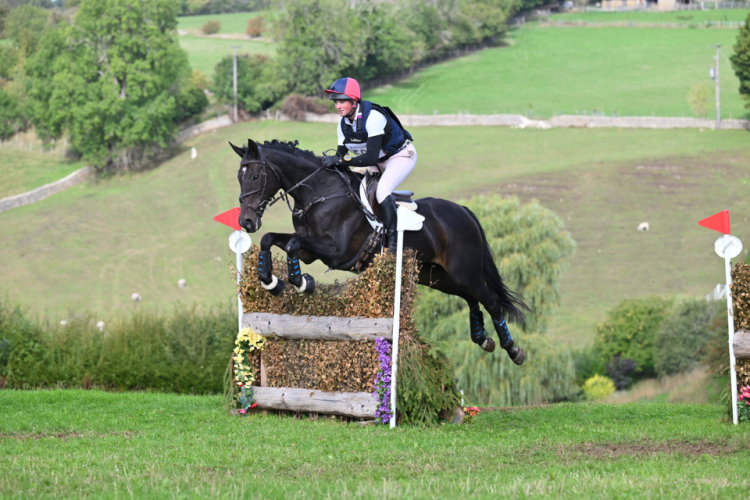Eventing schoolmistress competed up to 4*